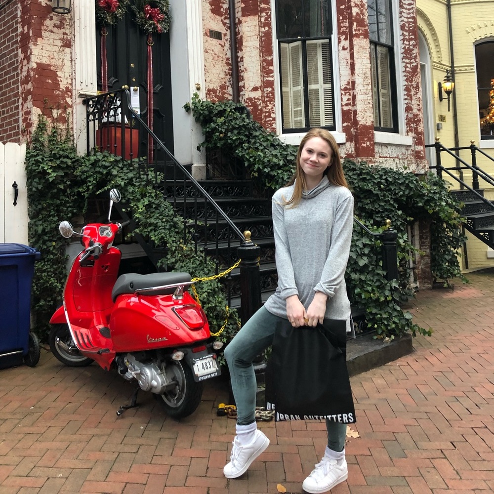 Meet your Posher, Maddie